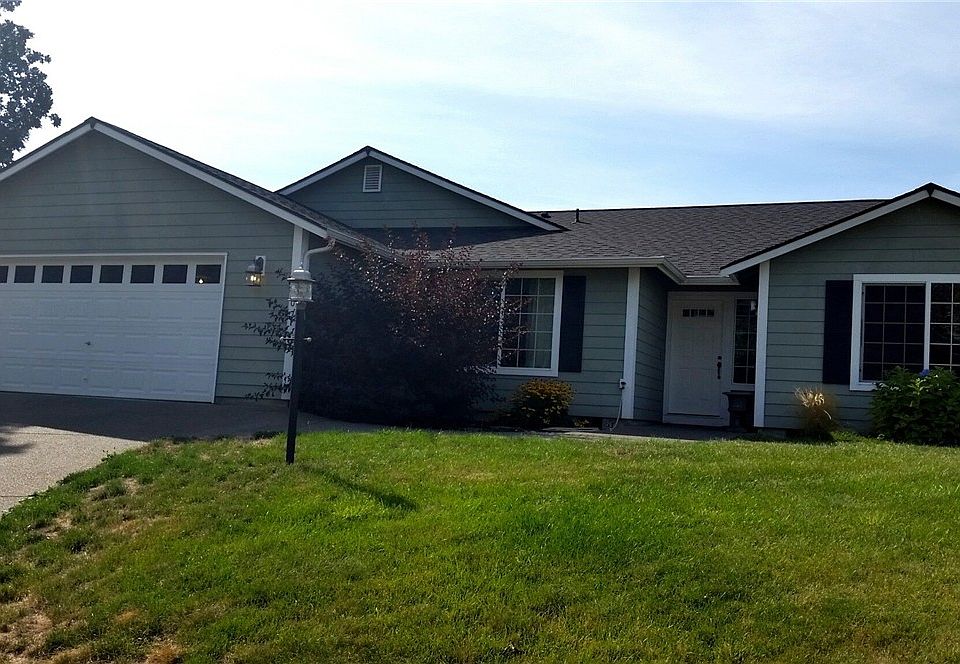 1st image of 510 Emerald Ln SE