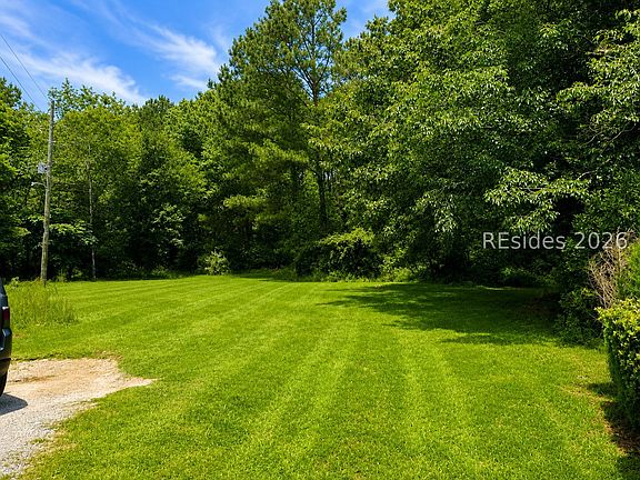 2nd image of 2159 Deerfield Rd