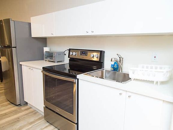 5th image of 1944 Westwood Blvd APT 220