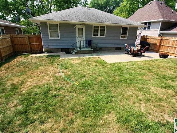 2nd image of 3840 Jackson St