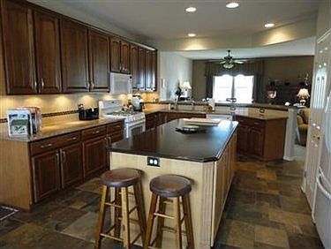 5th image of 9422 Grist Mill Dr