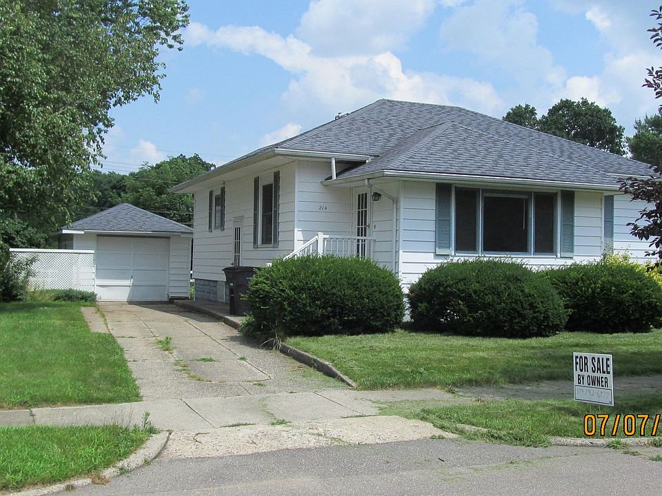 1st image of 214 Bank St