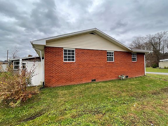 3rd image of 409 Mildred Ave