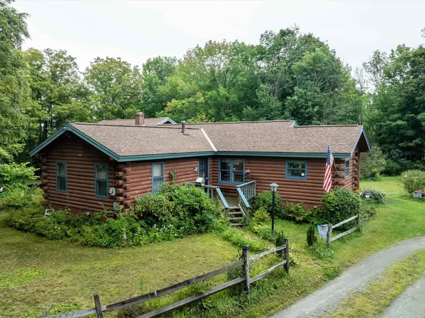 20 Barlow Road, Springfield, VT 05156