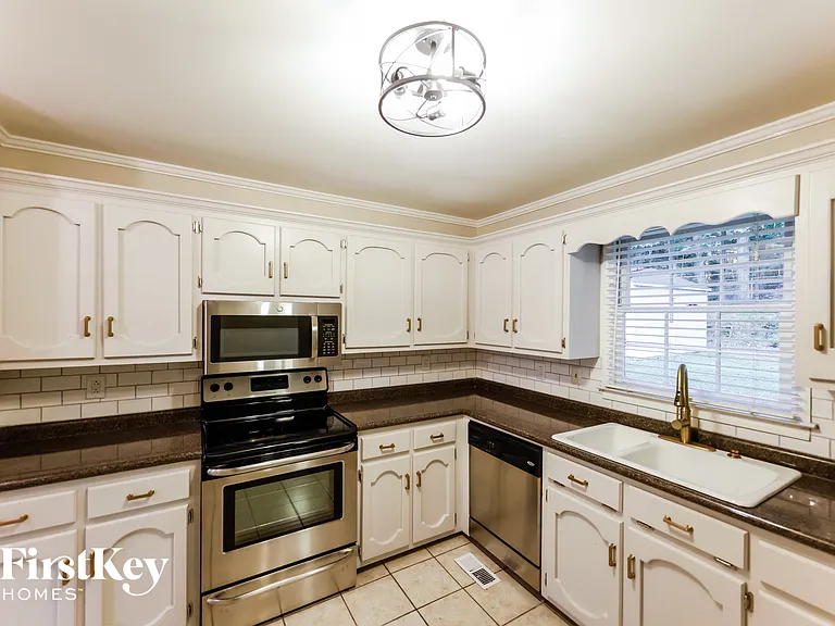 532 Russet Bend Dr — Photo 6