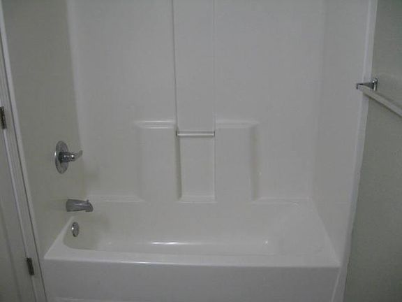4th image of 1105 Newfoundland Dr