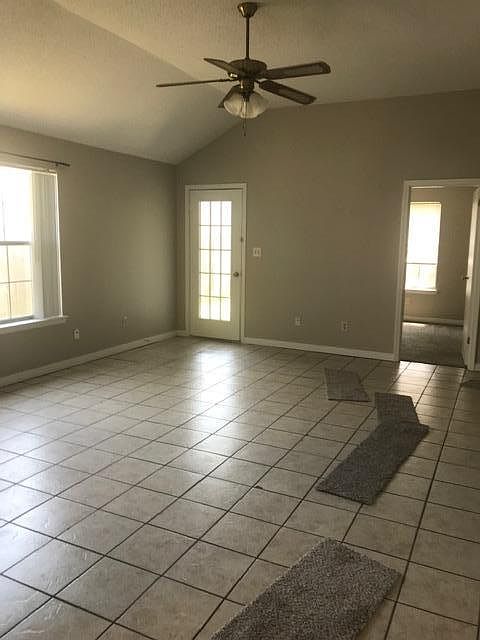 1st image of 1906 Heartland Dr