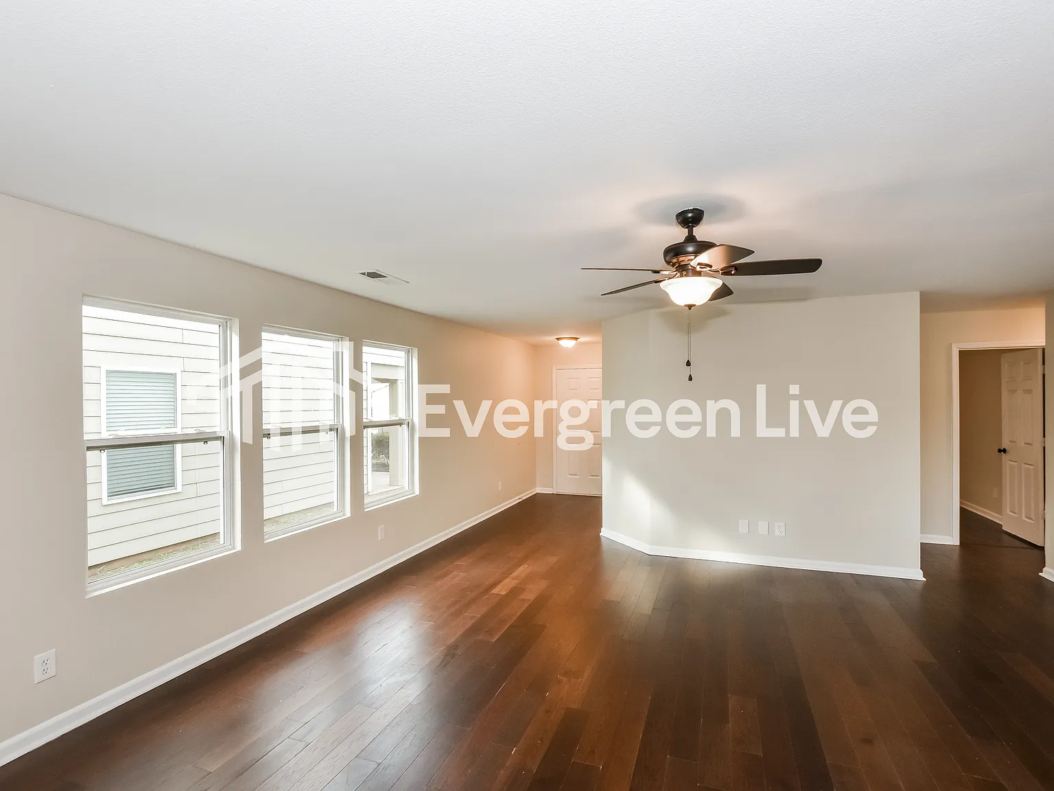 3 bed, 2.0 bath, 1626 sqft, $1,545 — Photo 4