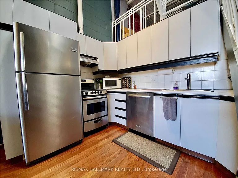 99 Coleman Ave #204 — Photo 6