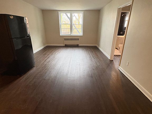 3rd image of 103 Chancellor Ave #A30