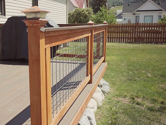 Deck railing