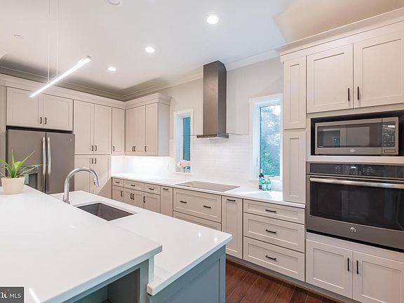 5th image of 224 Percheron Ct