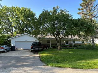 6005 Greenleaf Blvd, Racine, WI 53406