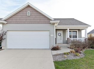 6106 Ridgewood Meadows Ln NE, Cedar Rapids, IA 52405