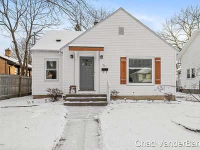 750 Harlan Ave NE, Grand Rapids, MI, 49503