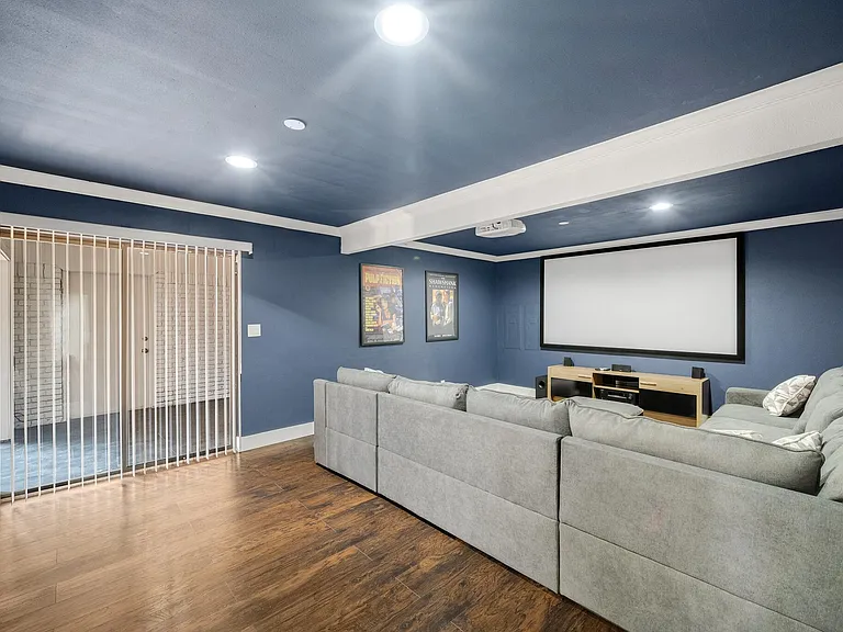 313 Melorine Dr — Photo 41