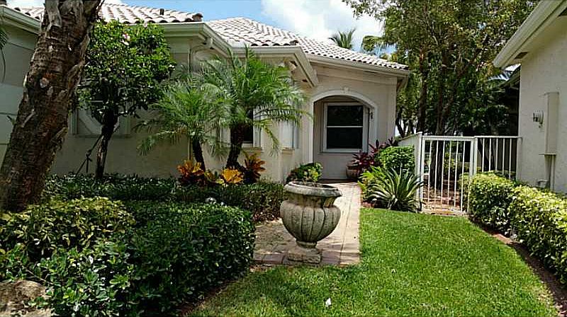 1st image of 2543 Bay Pointe Dr
