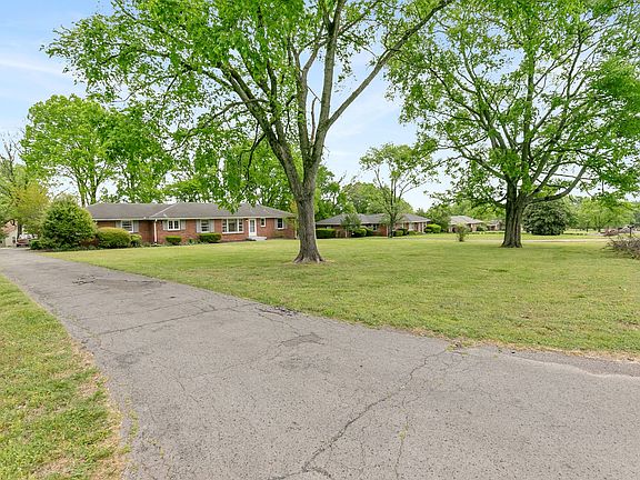 4th image of 307 Shepherd Hills Dr