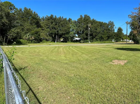106 Algonquin St #15, Satsuma, FL 32189