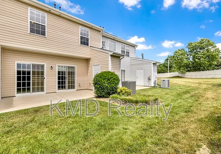 9598 Walkers Glen Dr — Photo 26