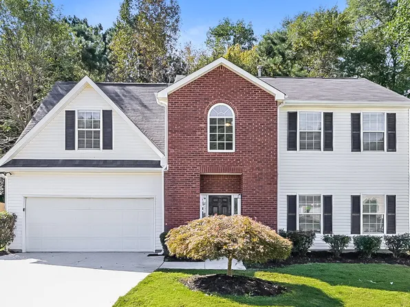 1603 Blossom Dr, Atlanta, GA 30349
