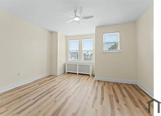 2041 Stenton Ave — Photo 15