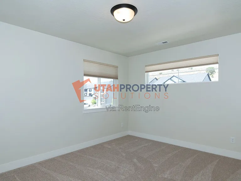 1353 W Quailhill Rd — Photo 26