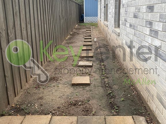 5th image of 3009 Jefferson Ave