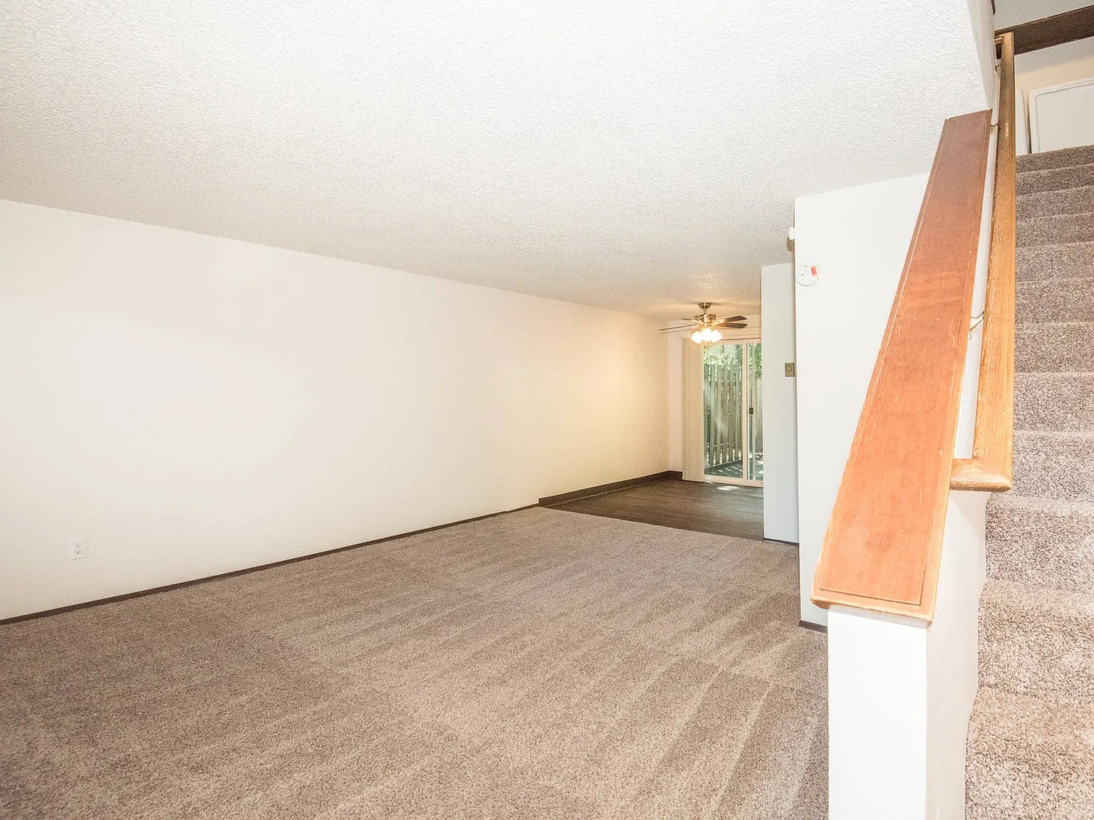Pacific Apartments — Photo 4