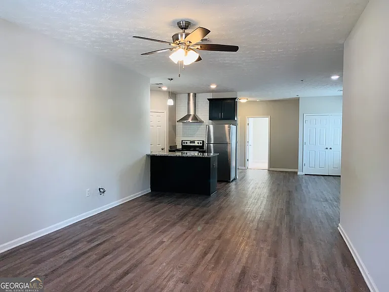 621 Jefferson St #A — Photo 2
