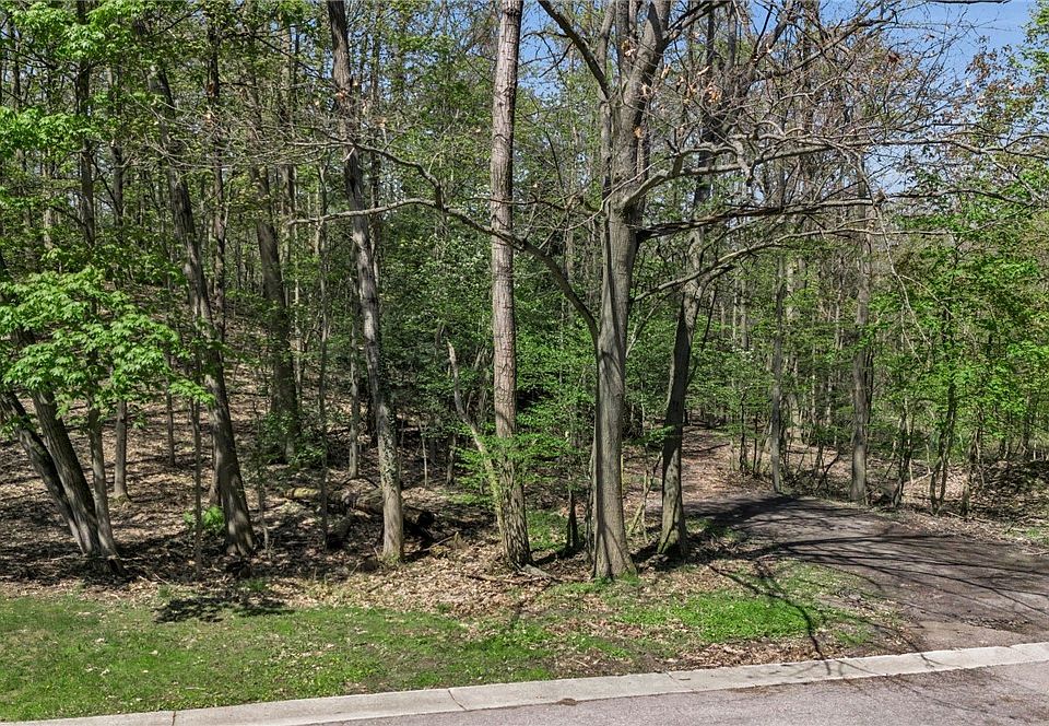 1st image of Middlebury Rd Lot 3