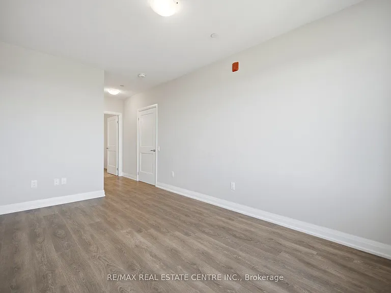 830 Megson Ter #513 — Photo 25
