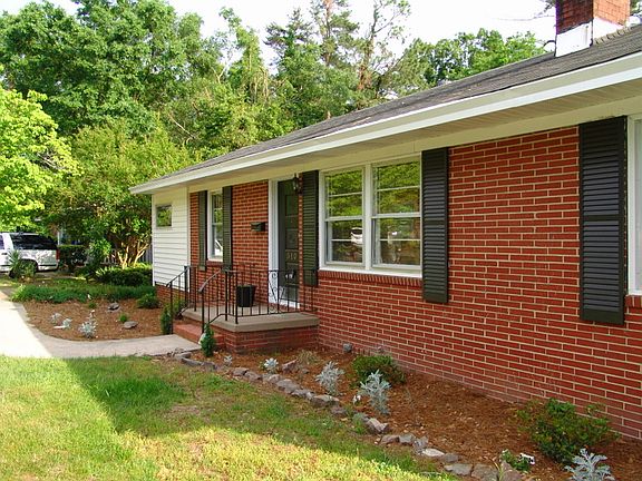 3rd image of 510 Carolyn Cir