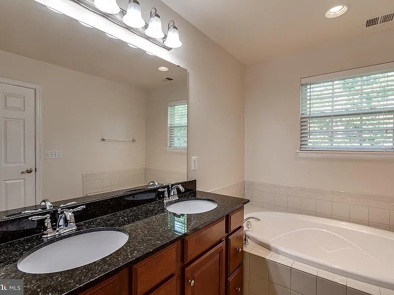 12612 Aubrey Glen Ter — Photo 13