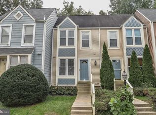 11293 Silentwood Ln, Reston, VA 20191