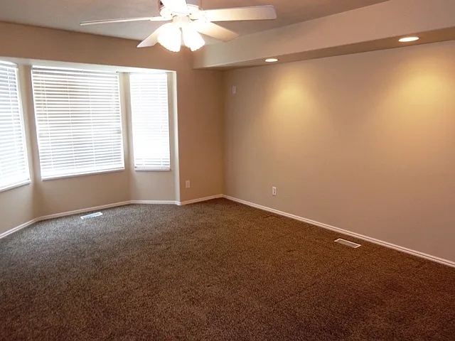 6423 S High Bluff Dr — Photo 9