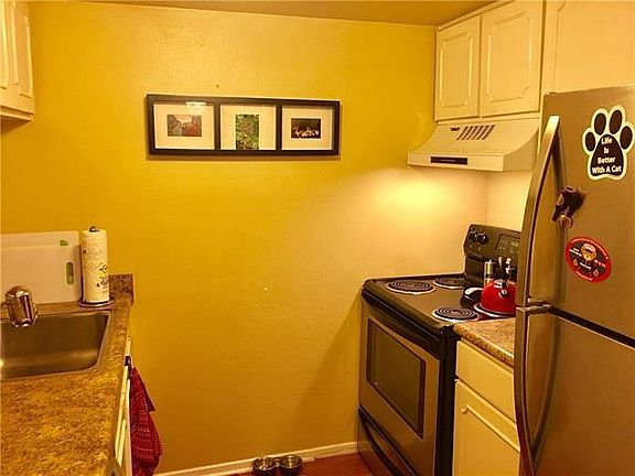 5th image of 3201 Saint Charles Ave APT 103