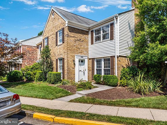 3rd image of 566 Azalea Dr #41