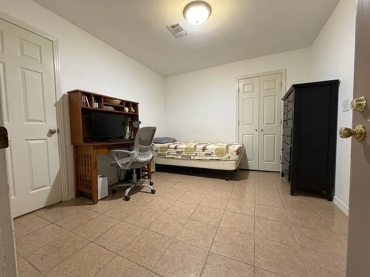 1 bed, 500 sqft, $800 — Photo 4