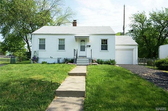 1st image of 3716 Colin Ct