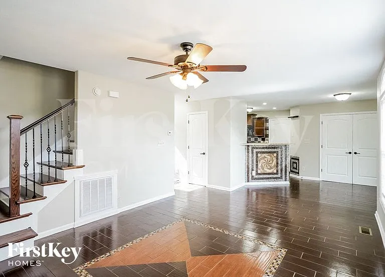 2203 Killington Dr — Photo 3