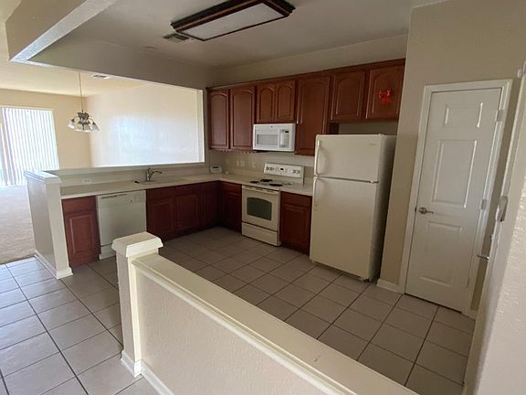 2nd image of 6284 Castelven Dr Unit 107