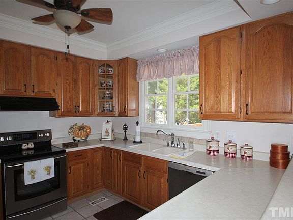 2nd image of 520 Hardscrabble Dr