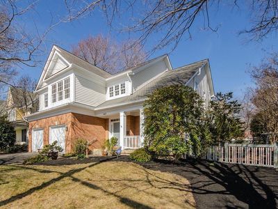 6401 29th St N, Arlington, VA, 22207