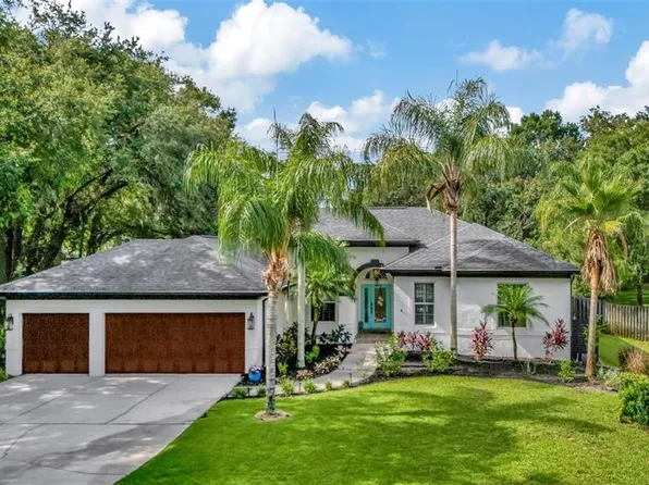 2435 Fox Forest Dr, Lutz, FL 33549