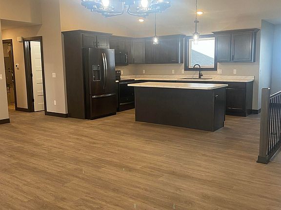 4th image of 23746 461a Ave #2