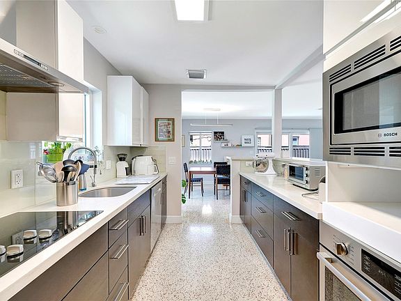 3rd image of 744 NE 19th Avenue