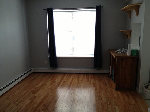 2nd image of 10 S Clover St Floor 2