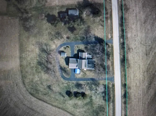 15644 Eicks Rd, Durand, IL 61024