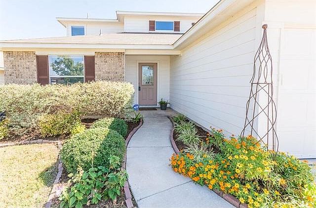 1st image of 215 Pentire Way